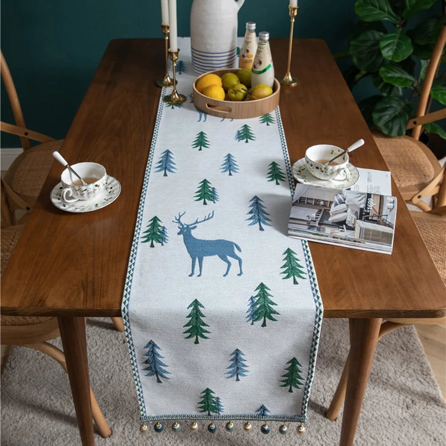 Jacquard Table Runner