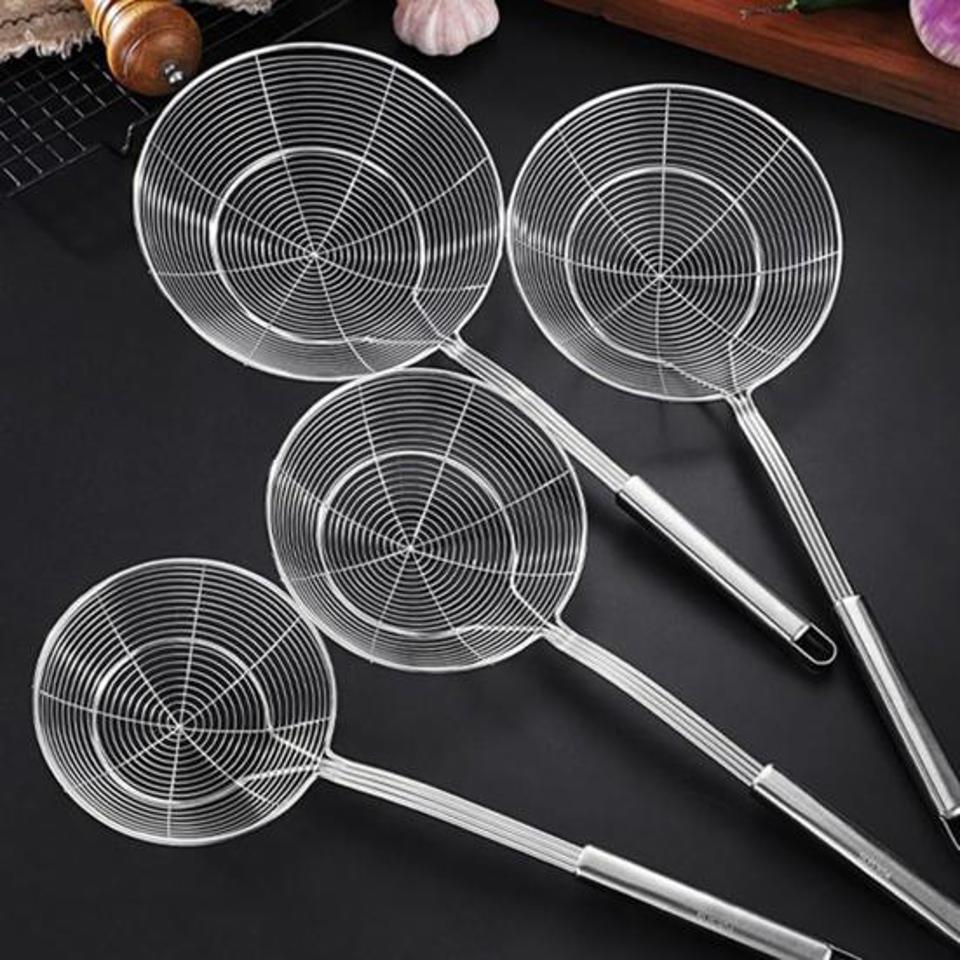 Fine-Mesh Skimmer Spoon